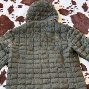 The North Face Quilted Jacket in Dark Olive